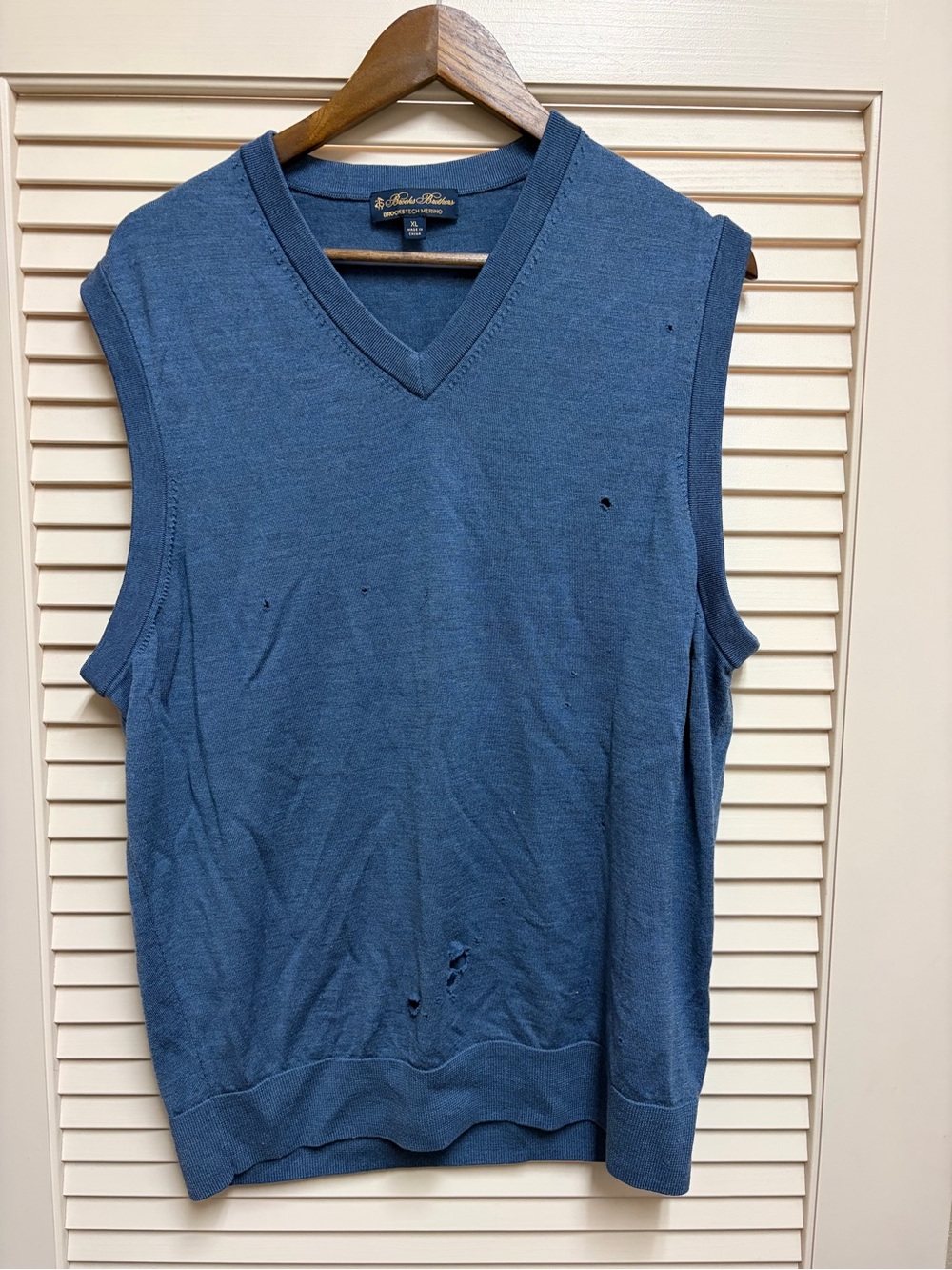 Brooks Brothers BrooksTech Marino Wool V Neck Vest XL Blue Distressed Grunge